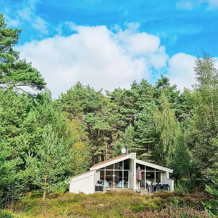 Secluded Retreat By - By Traum Casa vacanze